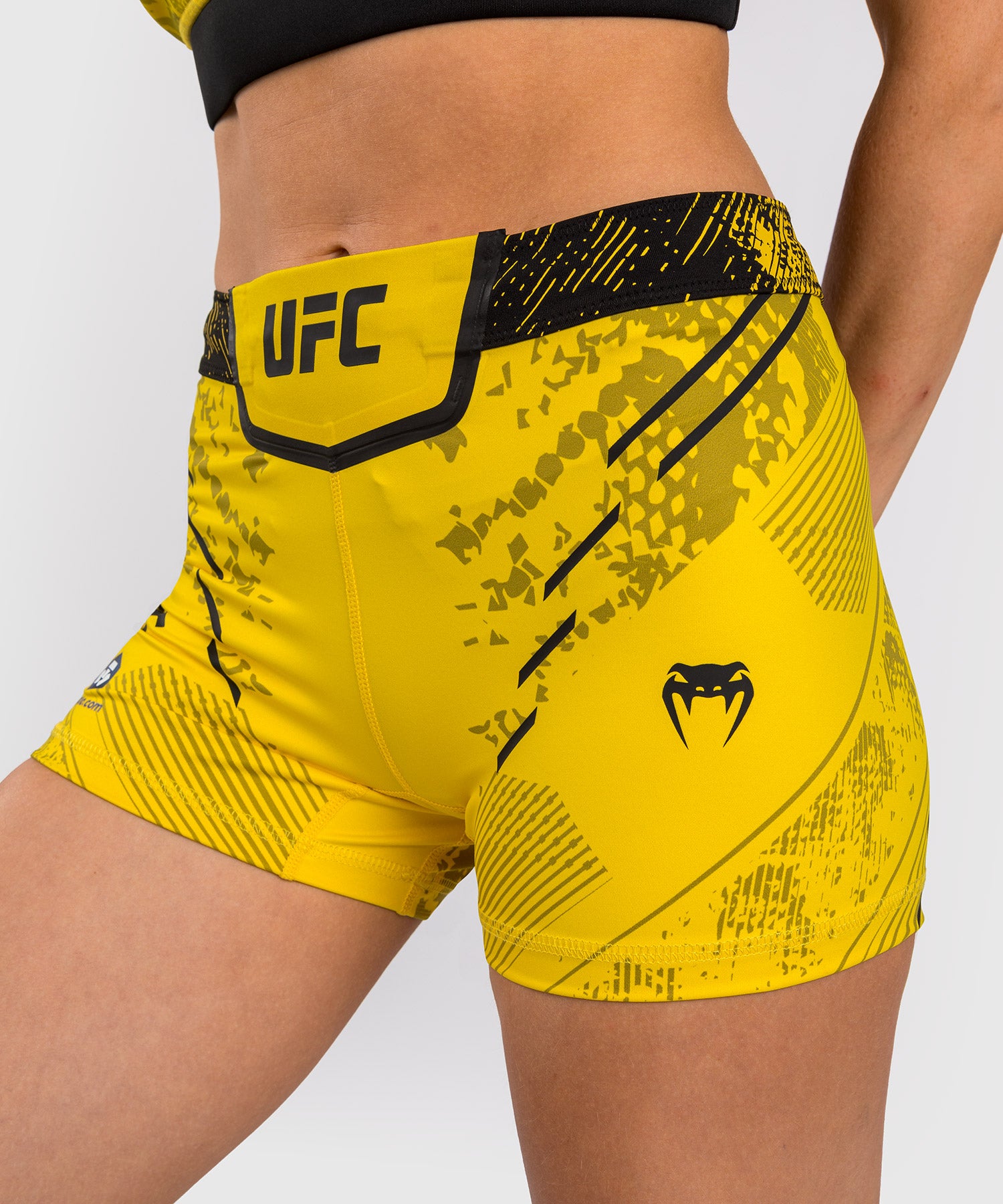 Shorts Vale Tudo Short Fit pour Femmes UFC Adrenaline by Venum Authentic Fight Night - Jaune - product-type_Shorts de compression