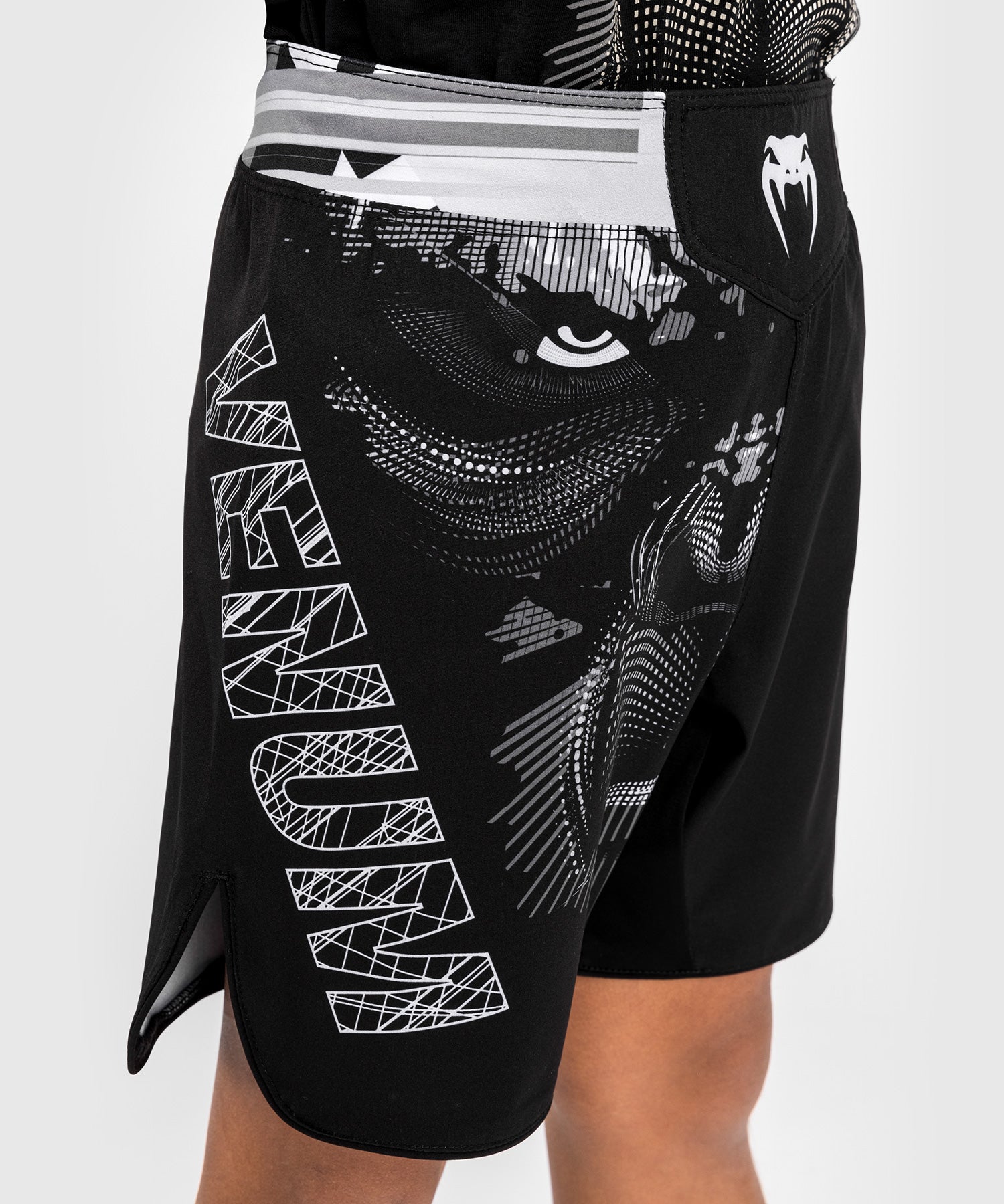 Short de combat Kids Venum Gorilla Jungle - Noir/Blanc - product-type_Shorts de MMA