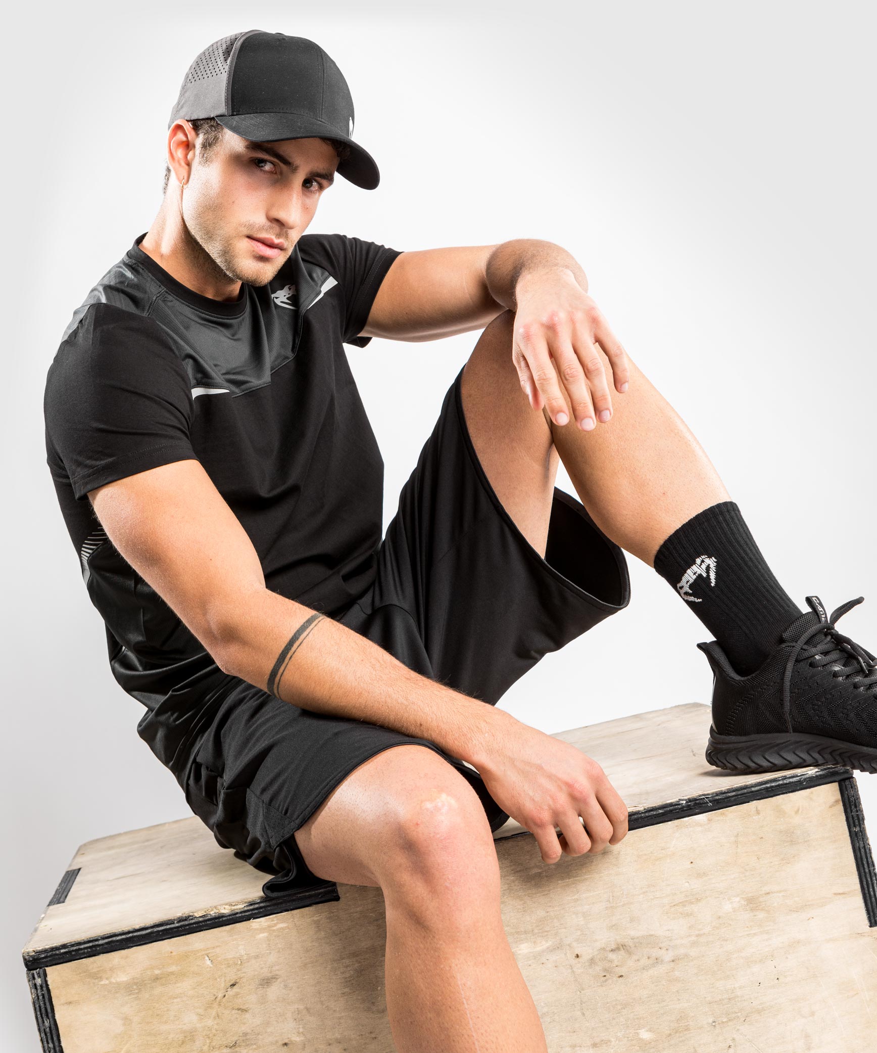 T-shirt Venum Tempest 2.0 – Noir/Gris - T-shirts