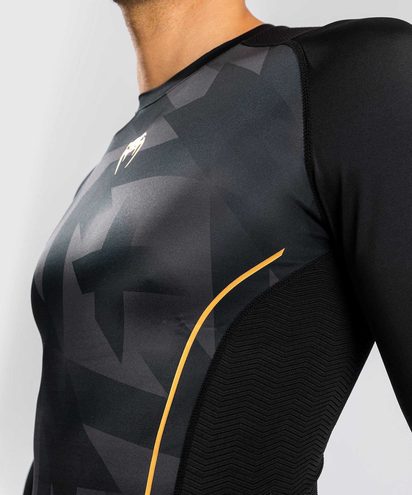 Rashguard Venum Razor - Manches Longues - Noir/Or - product-type_T-Shirts de Compression
