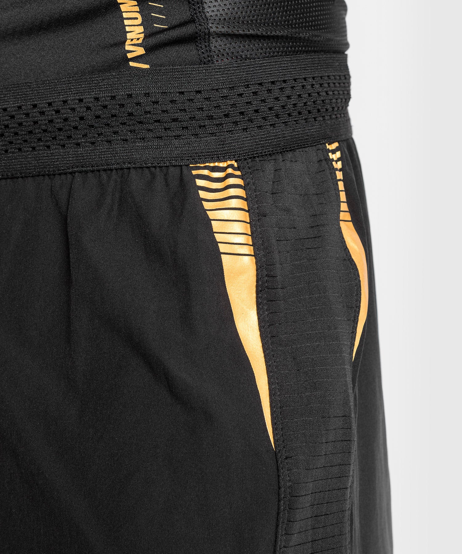 Fightshort Venum Tempest 2.0 – Noir/Or - Shorts de MMA