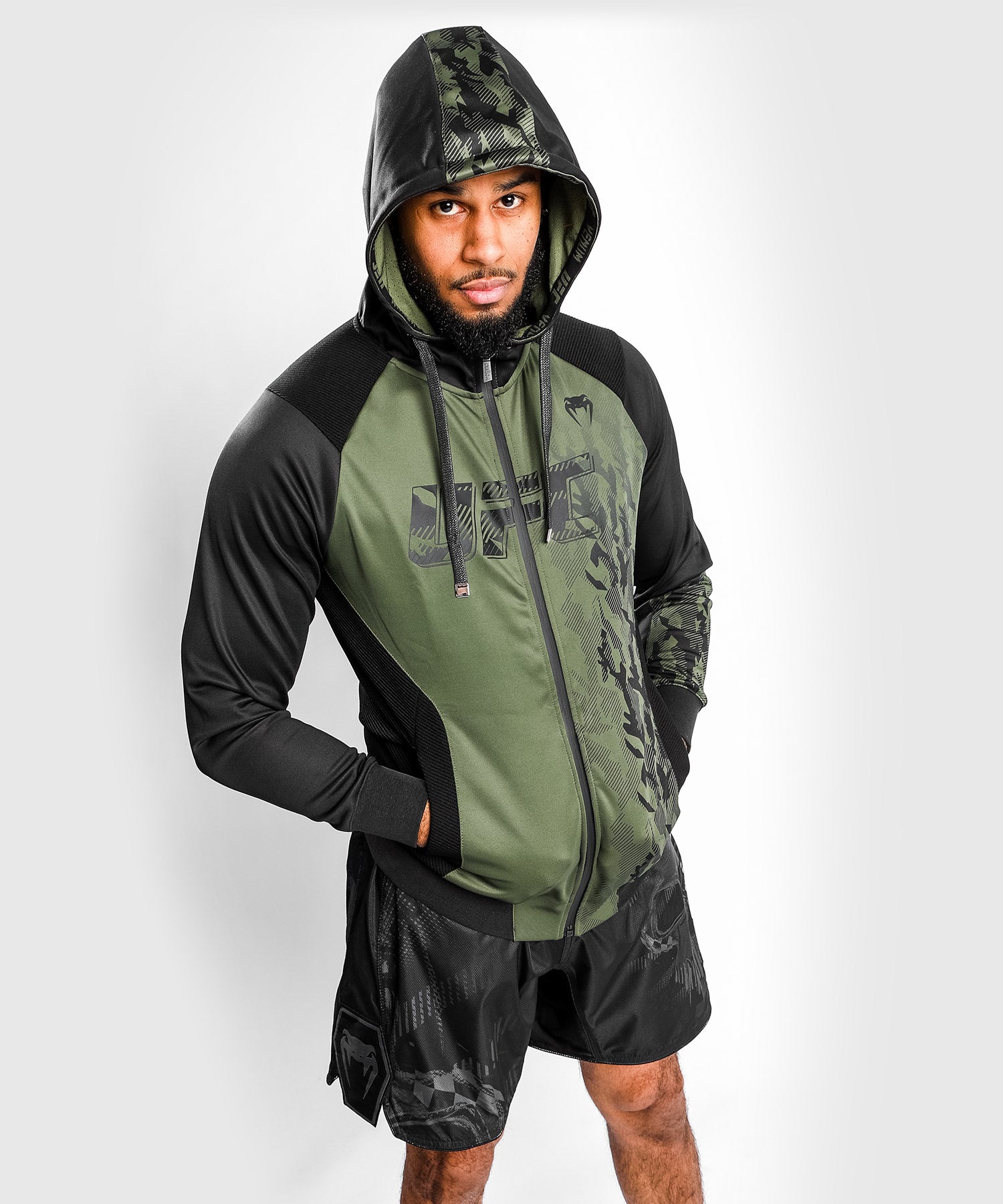 Sweatshirt Zipp Homme UFC Venum Authentic Fight Week Kaki