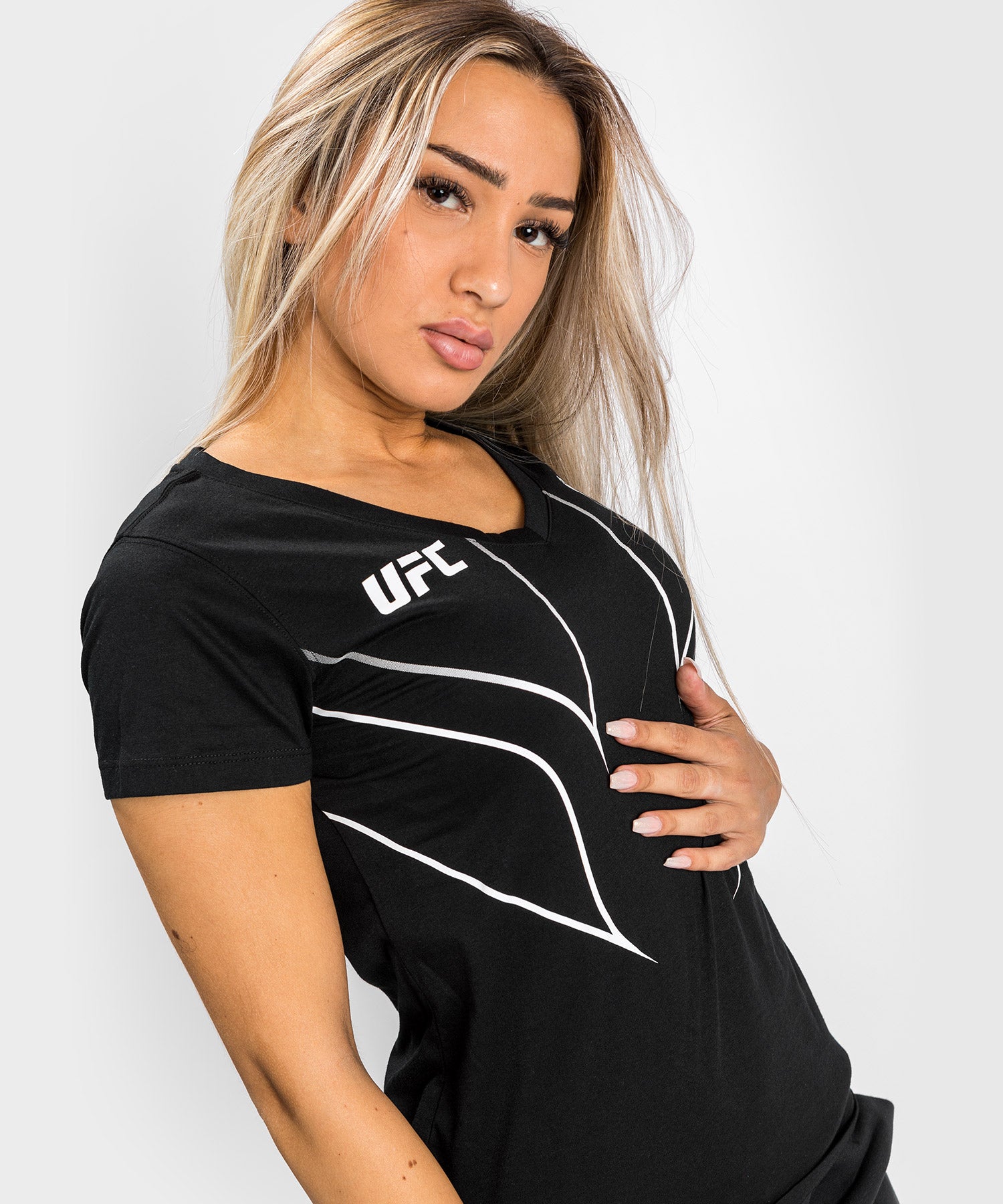 T shirt ufc reebok femme noir deals