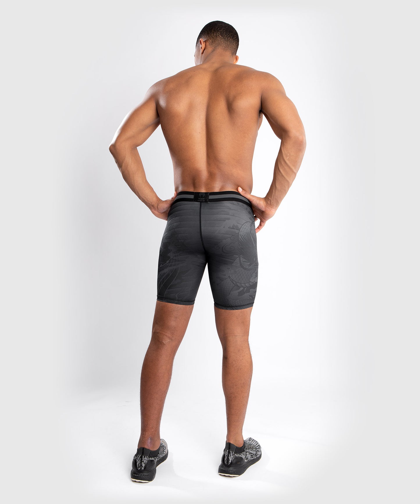 Short de Vale Tudo Venum YKZ21 – Noir/Noir - Shorts de compression