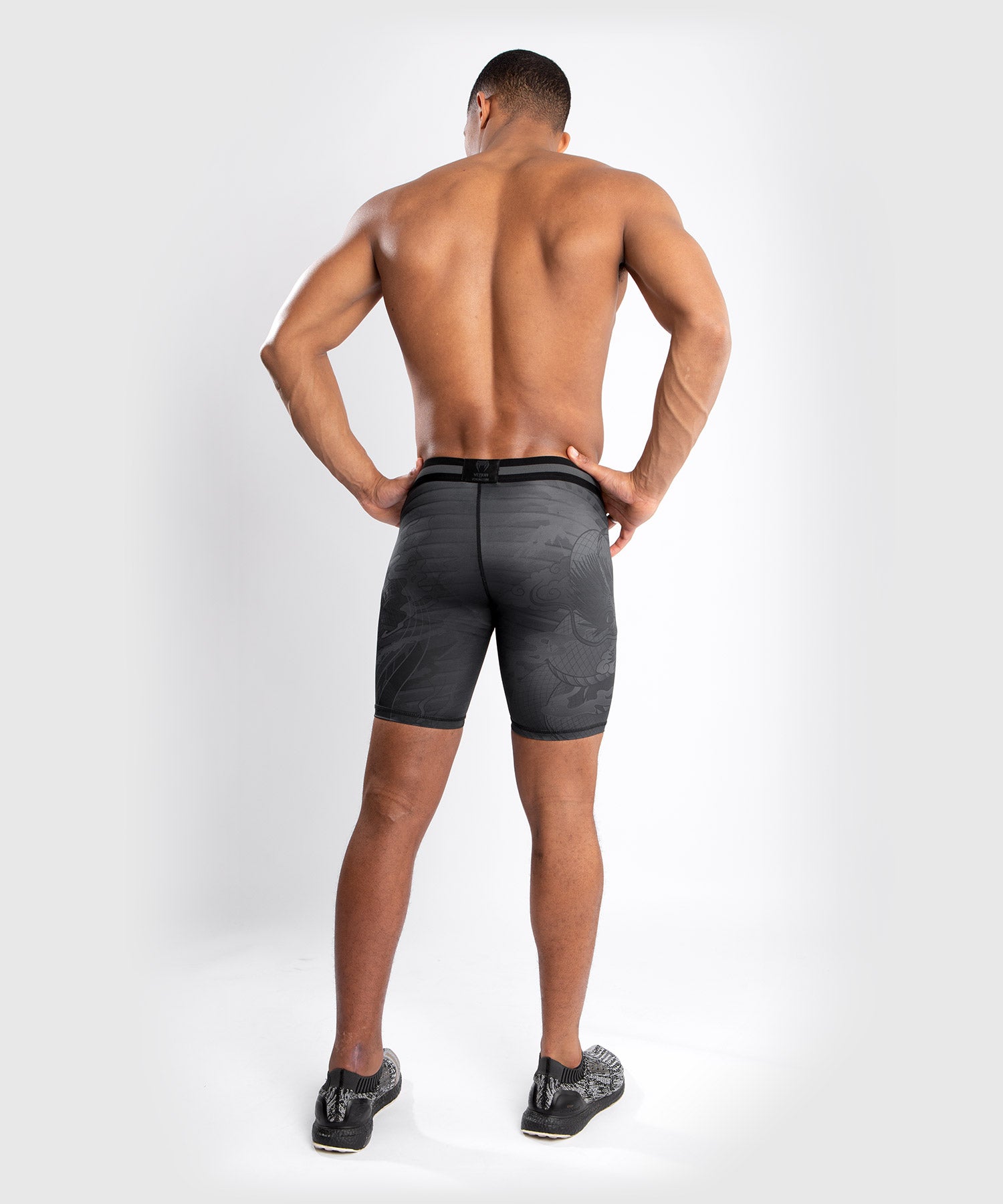 Short de Vale Tudo Venum YKZ21 – Noir/Noir - Shorts de compression