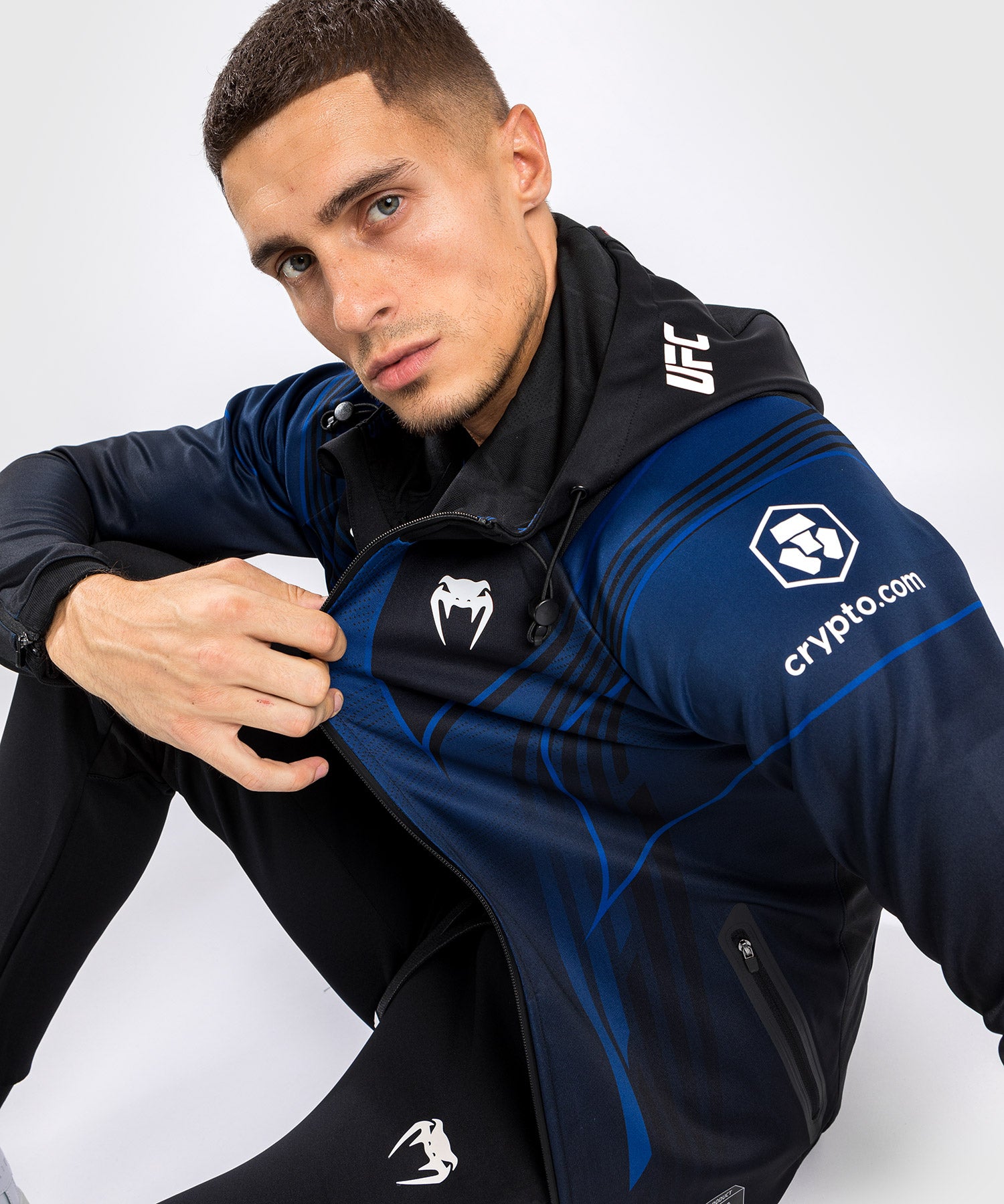 Pull hot sale venum homme