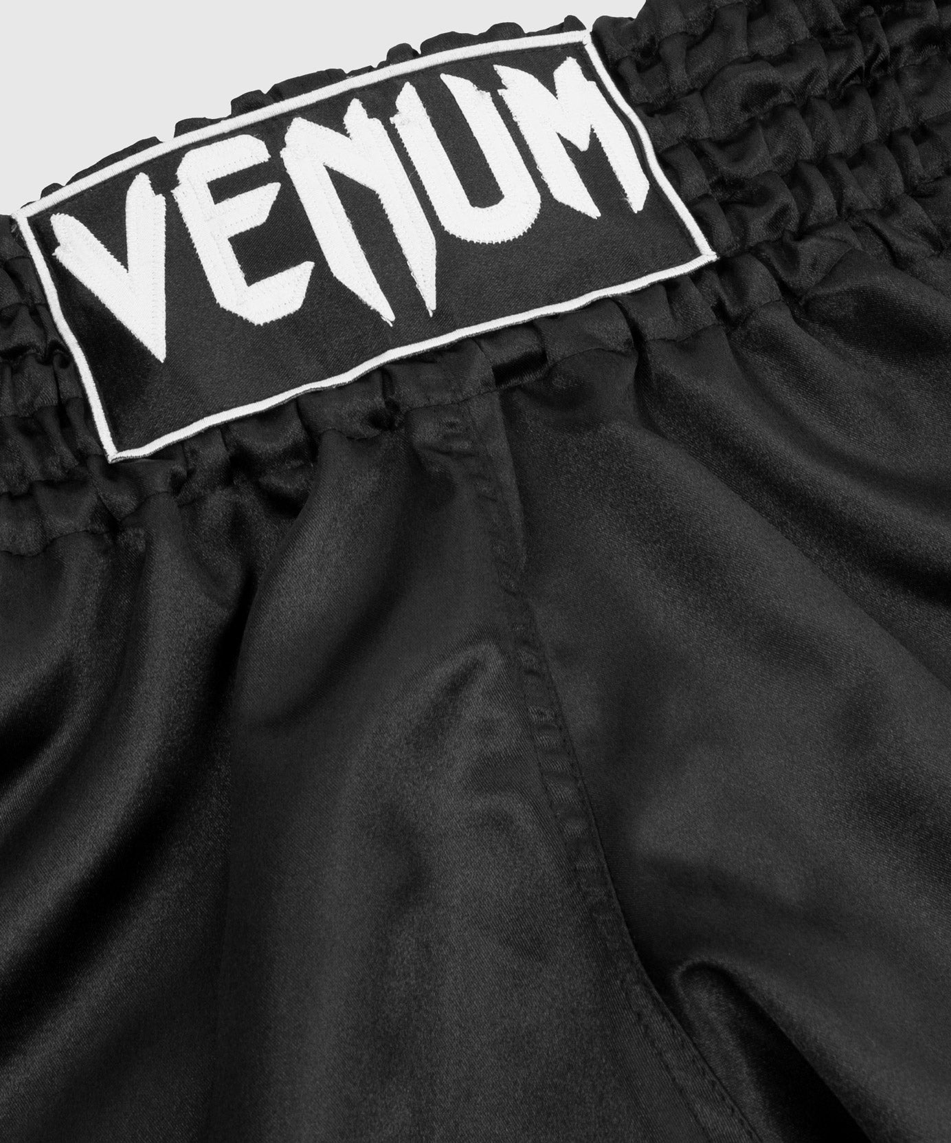 Venum Classic Muay Thai Short - Noir/Blanc - product-type_Shorts de Muay Thai