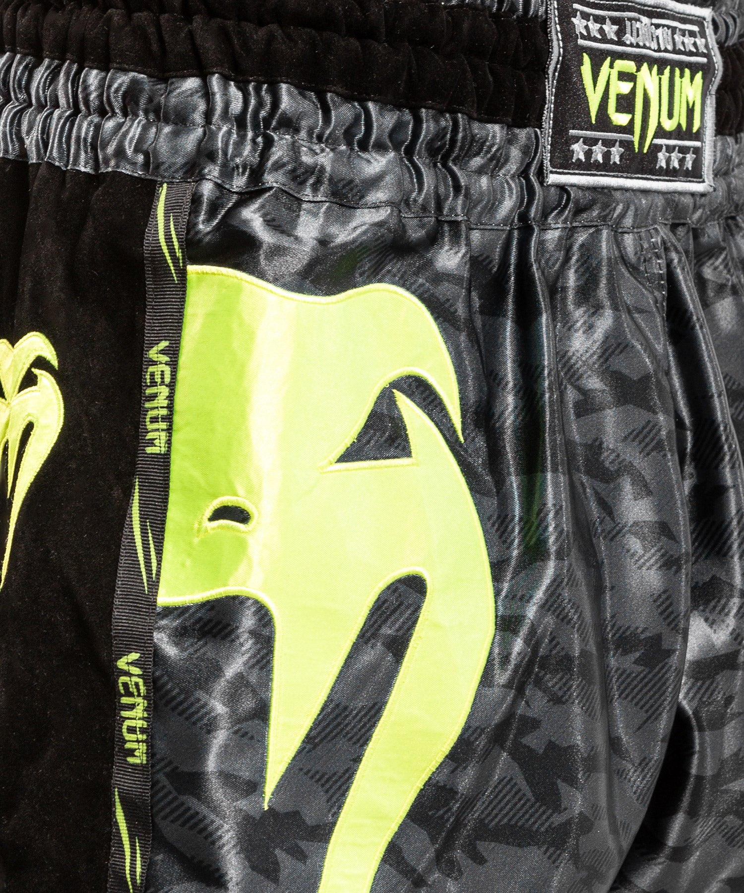 Short de Muay Thai Venum Giant Camo - Noir/Jaune - Shorts de boxe thaï