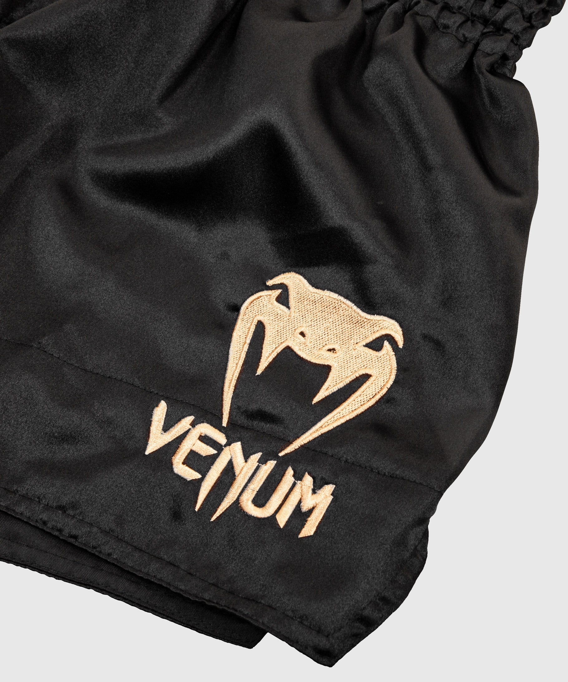Venum Classic Muay Thai Short - Noir/Or - product-type_Shorts de Muay Thai